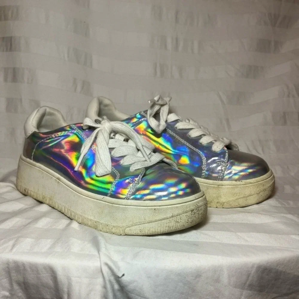 Steve Madden JROCKAWY Kids Holographic Silver Platform Sneakers Size 3M